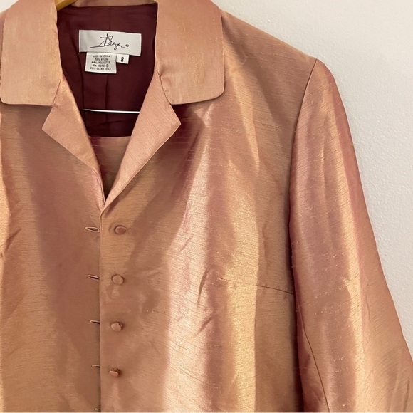 Donna Morgan Coordinated Suit Beaded Hem Size 8 - Picture 2 of 11